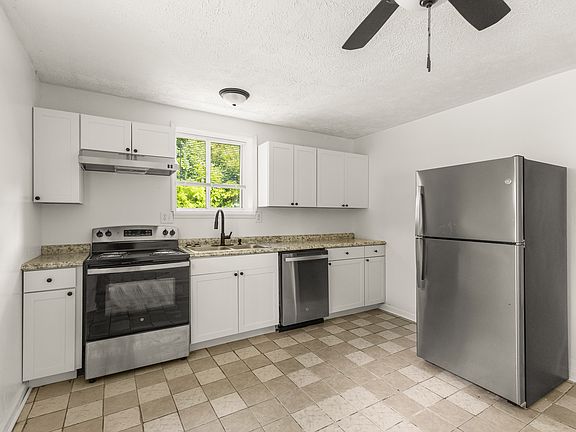 2nd image of 120 Kram Ct #4