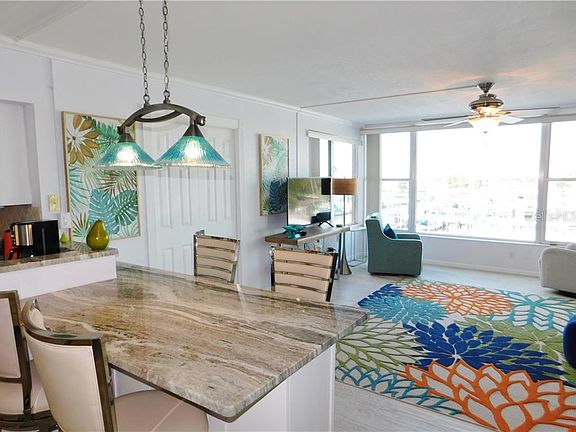 4th image of 634 Edgewater Dr Unit 347