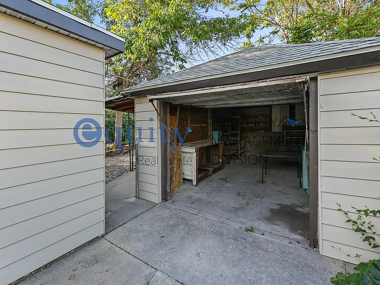852 E Roosevelt Ave #1 — Photo 13