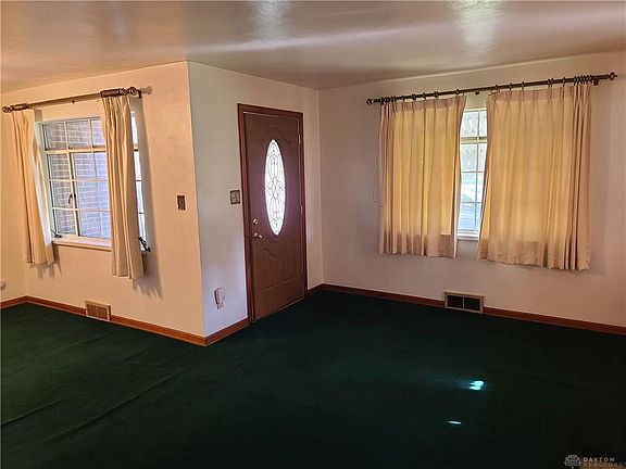 3rd image of 4585 Channing Ln