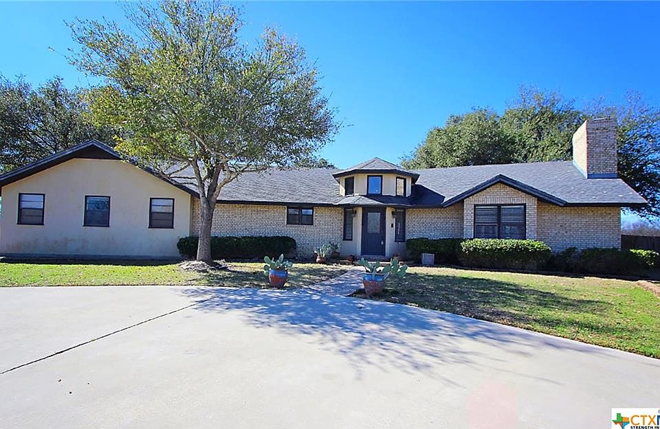 1st image of 304 Canyon Oaks Cir