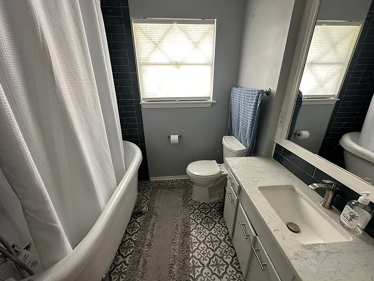 7114 Westlawn Dr — Photo 2