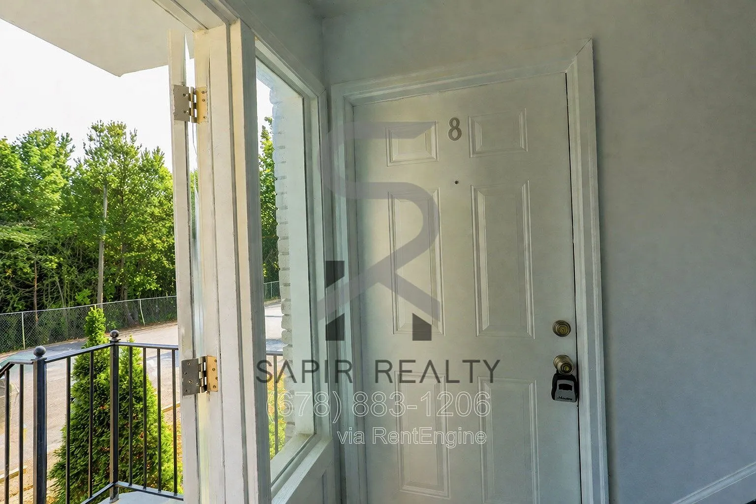 2 bed, 1.0 bath, 760 sqft, $1,045 — Photo 3