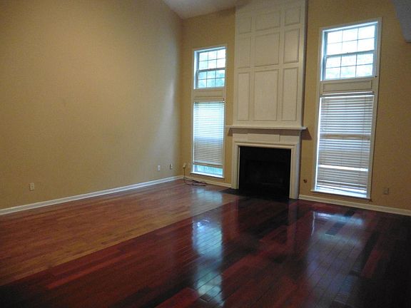 3rd image of 3312 Davenport Park Ln