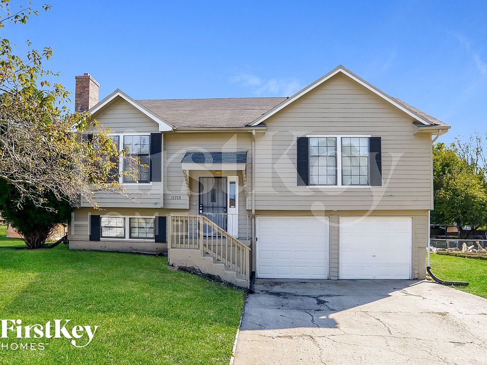 1st image of 11713 Crystal Dr