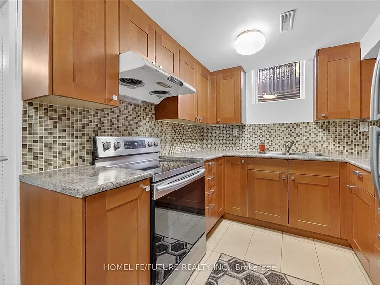 37 Elson St #BASEMENT — Photo 10