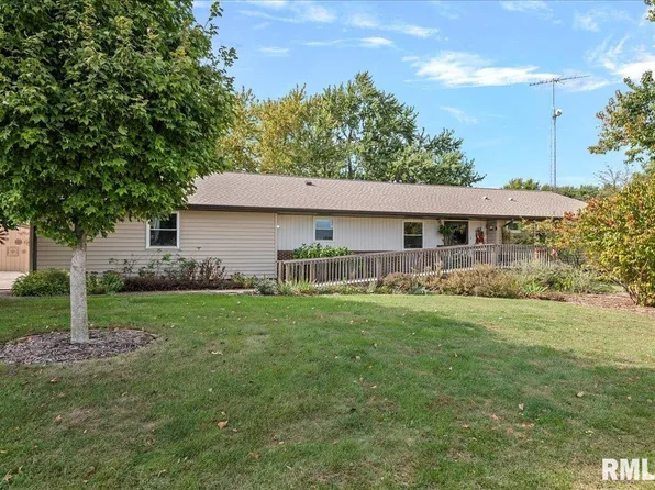 3179 N Pleasant Plains Rd, Pleasant Plains, IL 62677