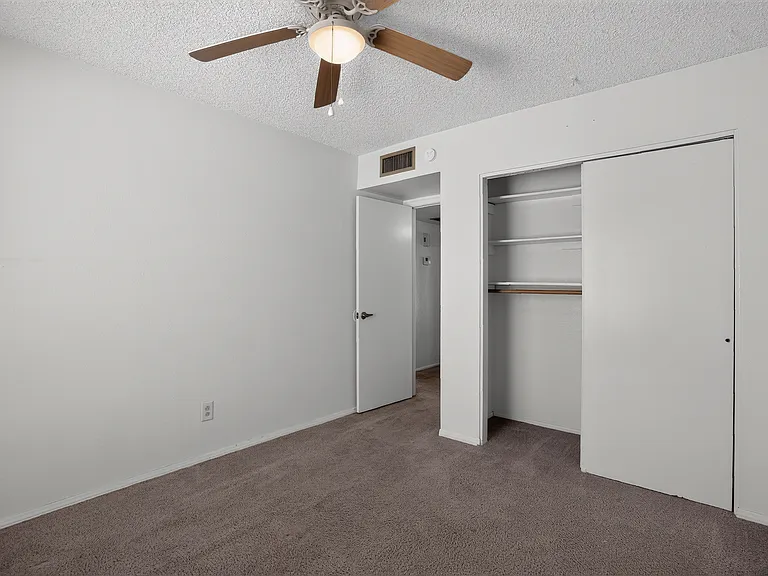 3936 W Dailey St — Photo 12