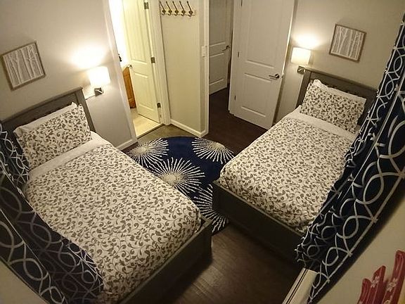 3rd image of 471 Hi Country Dr #617