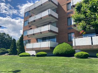 50 Birdseye St #104, Stratford, CT 06614