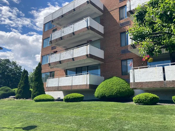 50 Birdseye Street #104, Stratford, CT 06615