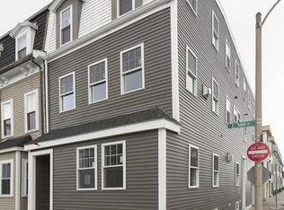 810-812 E 3rd St, South Boston, MA 02127