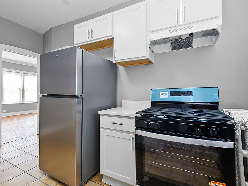 1st image of 7556 S Calumet Ave #3203