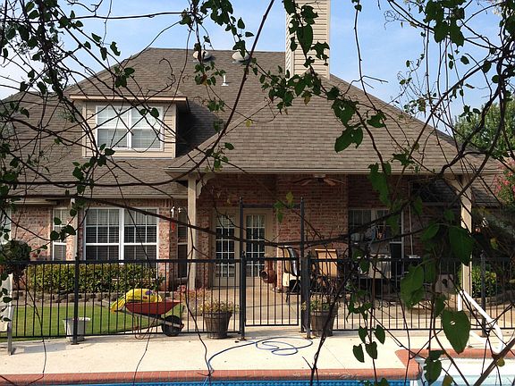 5th image of 3300 Heritage Dr
