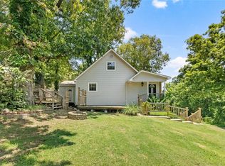 10180 Summit Dr, Rogers, AR 72758
