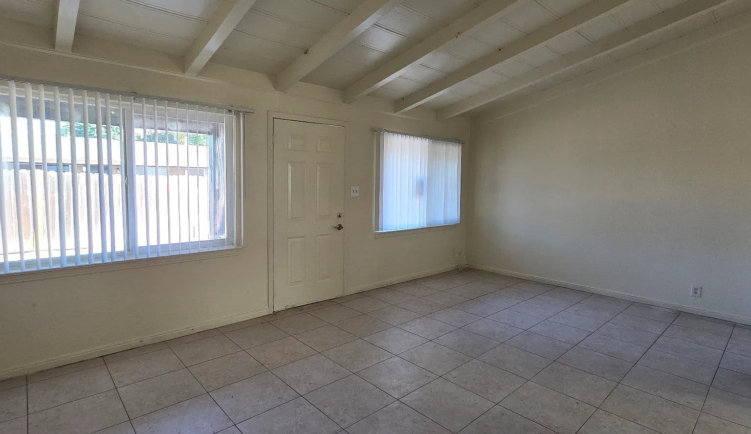 1 bed, 776 sqft, $950 — Photo 3