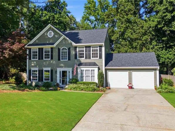 3735 Wake Robin Way, Cumming, GA 30028