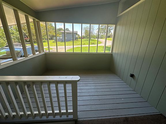 5th image of 4801 Briarwood Dr