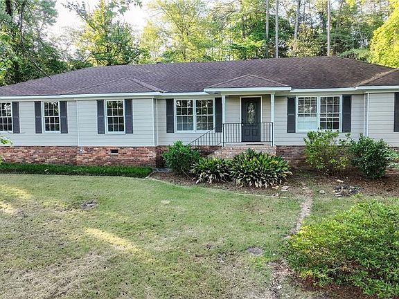 2nd image of 2401 Brookwood Cir