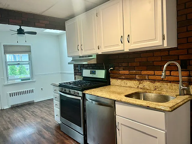 2 bed, 1.5 bath, $2,700 — Photo 3