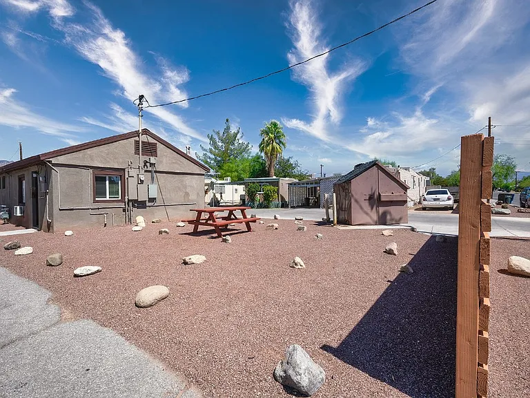 4144 E Lee St — Photo 18
