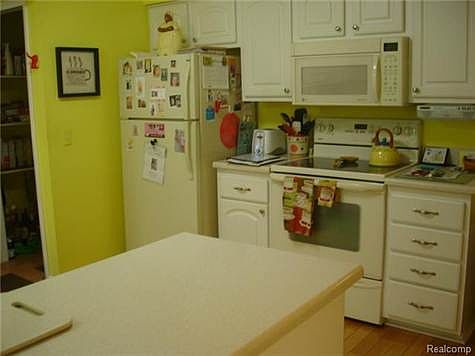 4th image of 59400 Preston Ct