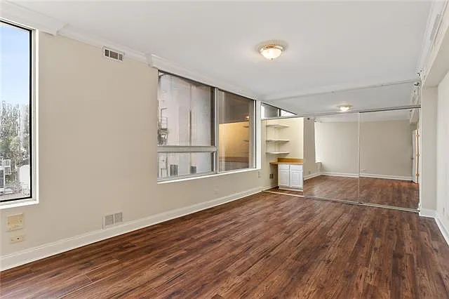 2100 Saint Charles Ave #4N — Photo 4