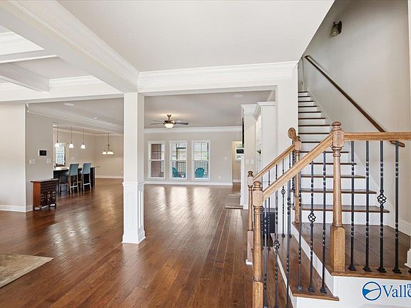 4th image of 228 Farmdale Dr