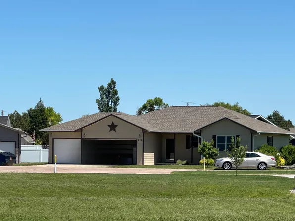 606 N Gilman Ct., Hershey, NE 69143