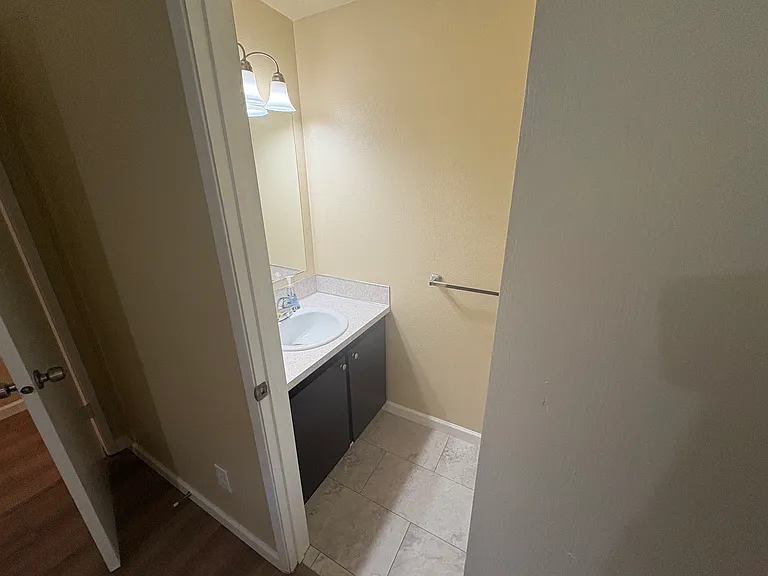12650 SW 127th Ave — Photo 10