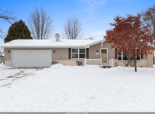 744 Green Valley Ave, Green Bay, WI 54301
