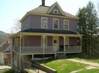 412 School St, Berlin, NH 03570