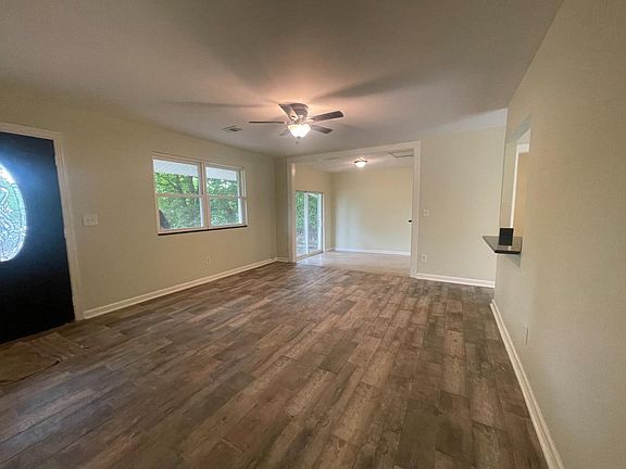 3rd image of 9602 Arvin Ave