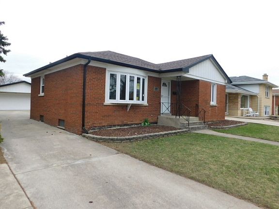 3rd image of 11120 Boeger Ct