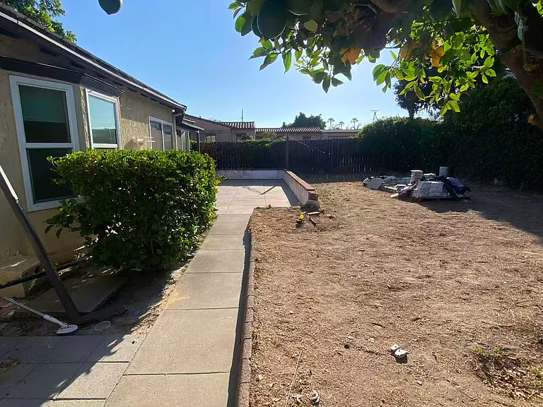 9119 Duarte Rd — Photo 16