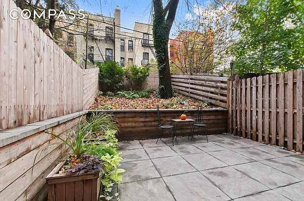 Sold by Compass | media 4