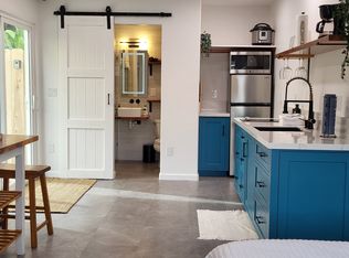 1336 Via Christina #B, Vista, CA 92084