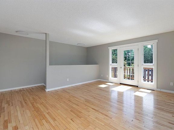 4th image of 185 N Eymundson Rd