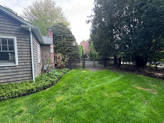 5th image of 45 Buell Ln