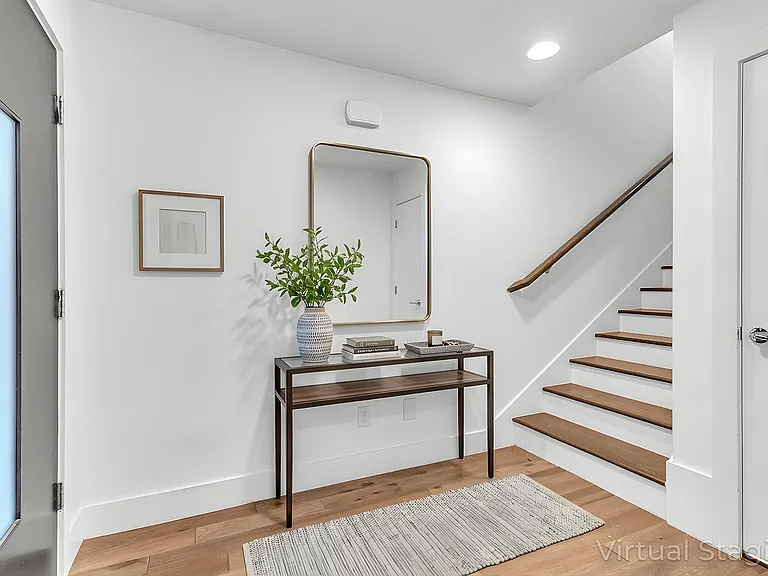 4934 Camdale — Photo 1