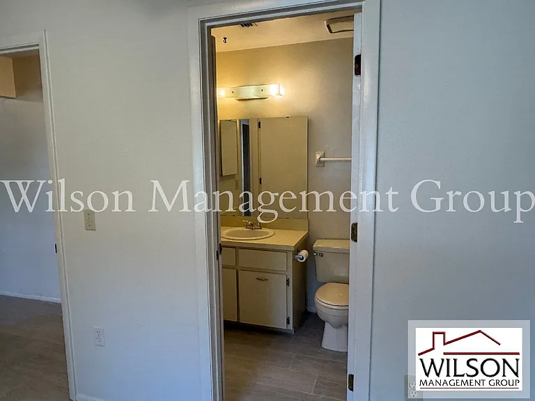 10041 Massey St — Photo 12