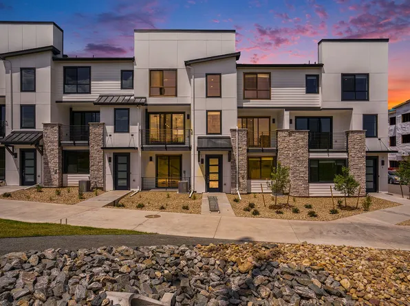 2058 S Holly St Unit 2, Denver, CO 80222