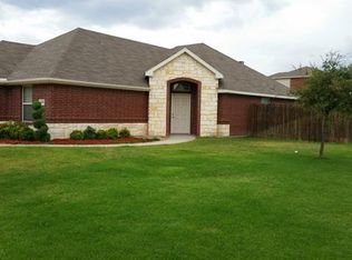 7100 Crenshaw Dr, Benbrook, TX 76126