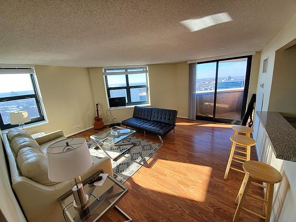 2nd image of 3660 N Lake Shore Dr APT 2012
