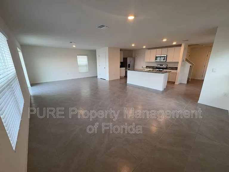 8702 SW 46th Ave — Photo 6