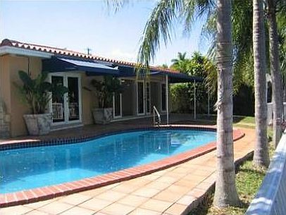 3rd image of 2045 N Hibiscus Dr