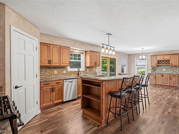 2nd image of 3791 Center Rd