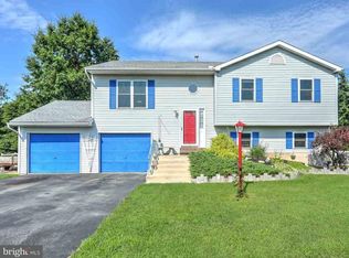 146 Winston Dr, York, PA 17408