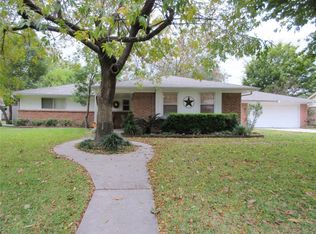 5007 Arrowhead Dr, Baytown, TX 77521