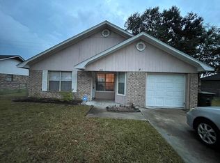 851 Ridgewood Way, Hinesville, GA 31313